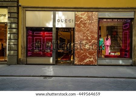 gucci caffè firenze outlet|outlet gucci firenze.